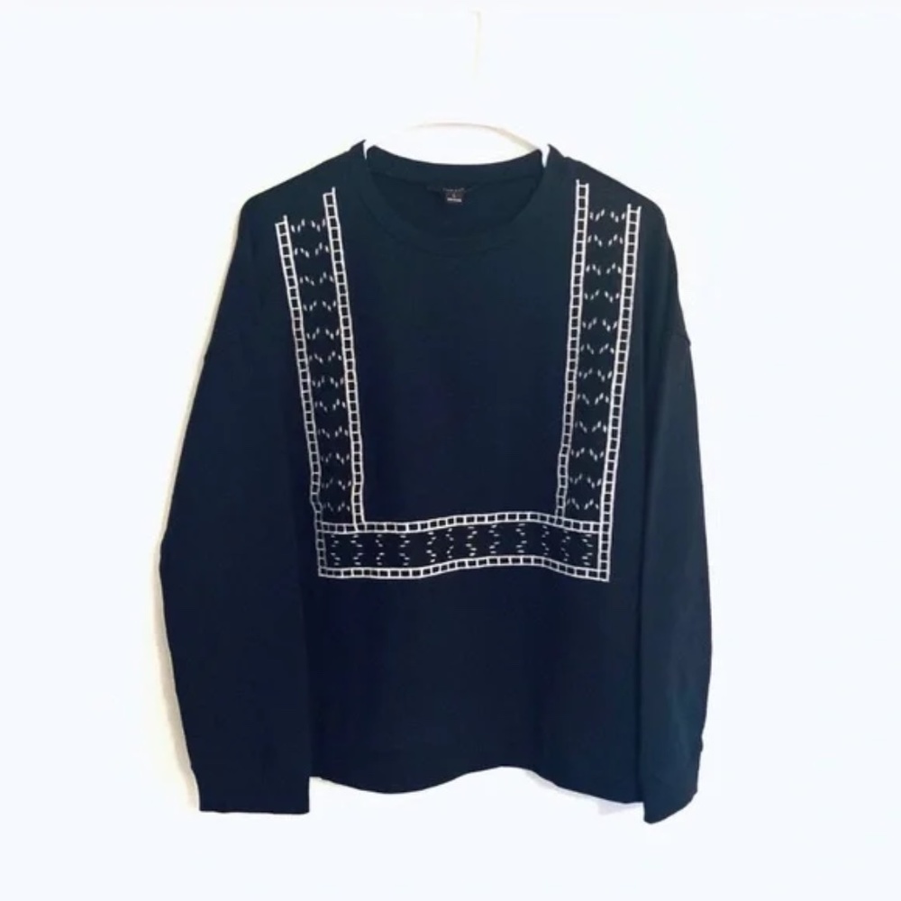 Lumière Navy Embroidered Pullover Top